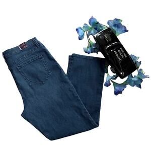 Gloria Vanderbilt NWOT Amanda Medium Wash Jeans Women 16 Short